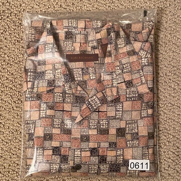 TORI RICHARD aloha hawaiian shirt men M medium - Picture 6 of 6